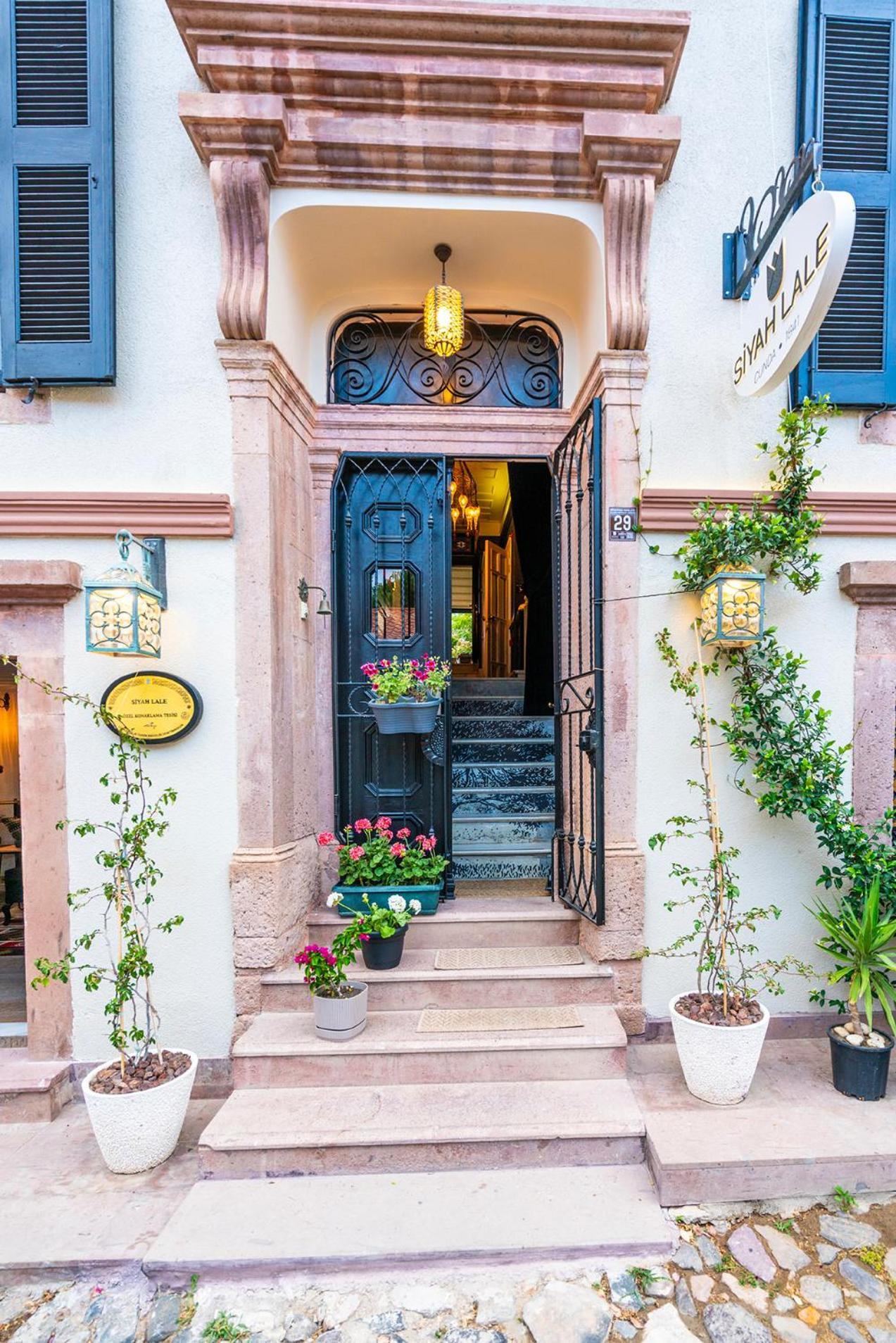 Siyah Lale Cunda 1841 (Adults Only) Hotel Ayvalı Buitenkant foto