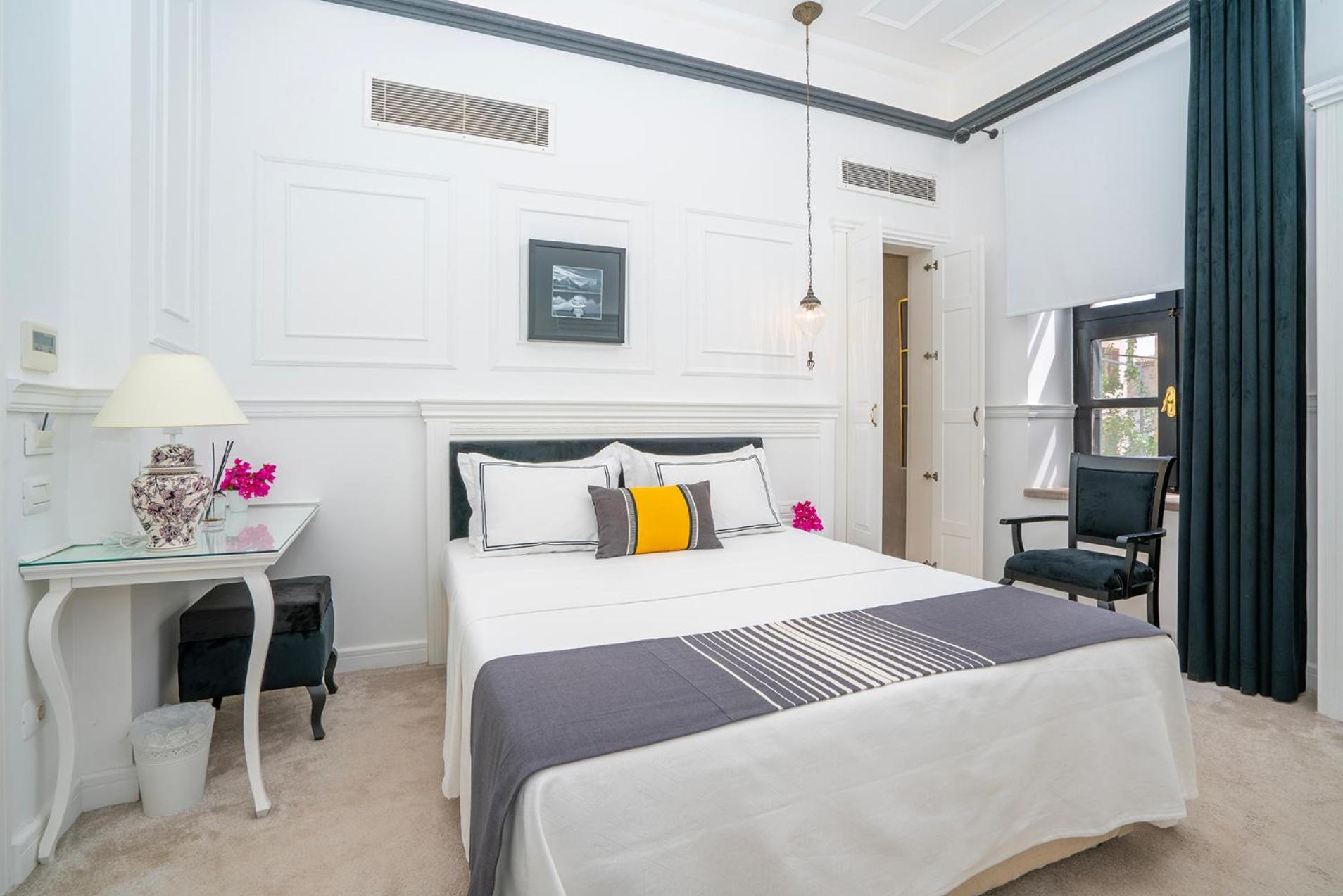 Siyah Lale Cunda 1841 (Adults Only) Hotel Ayvalı Buitenkant foto