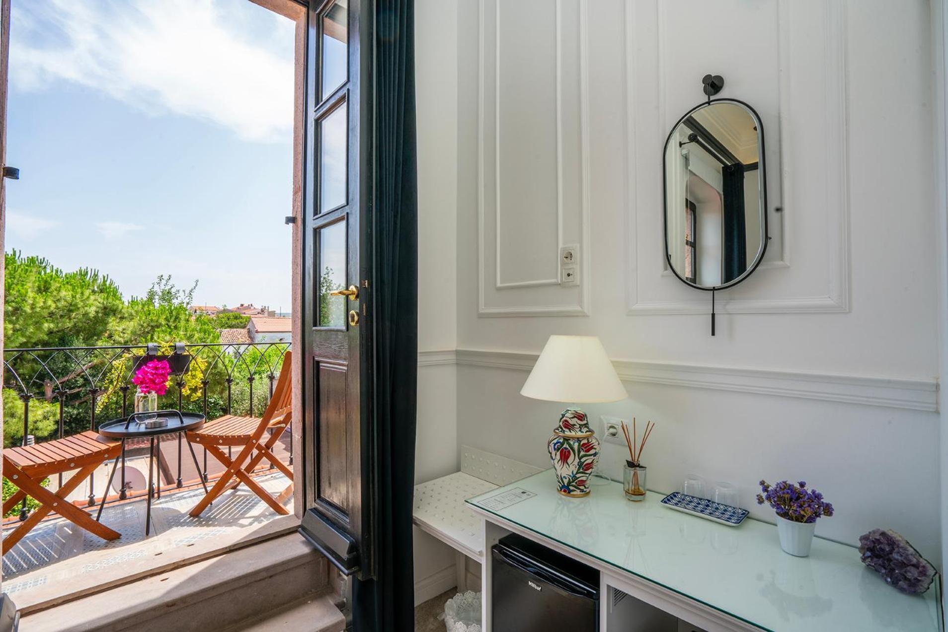 Siyah Lale Cunda 1841 (Adults Only) Hotel Ayvalı Buitenkant foto
